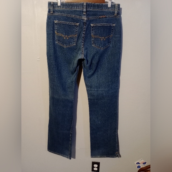 Wrangler Bootcut - Picture 6 of 7